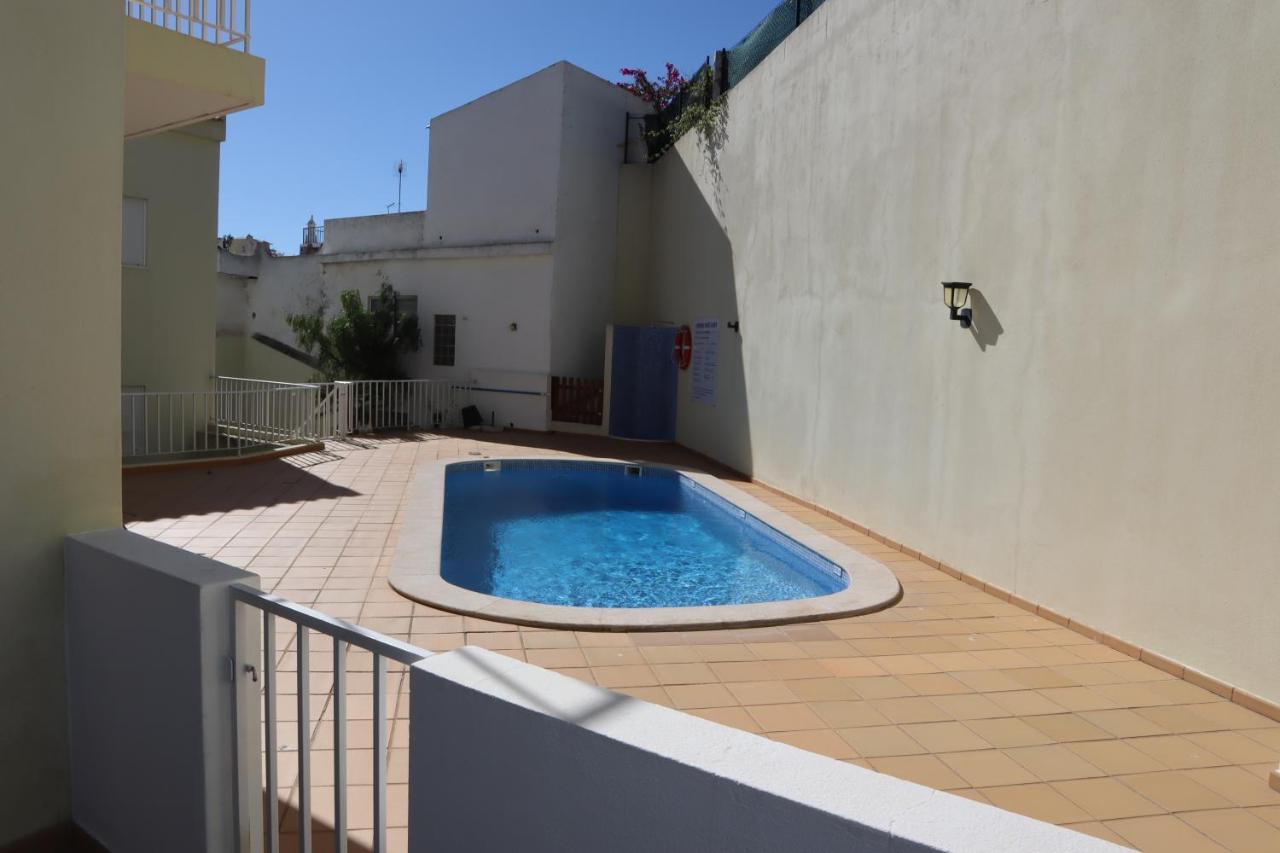 Apartamento Nathalie A 100M Da Praia 카르보에이루 외부 사진