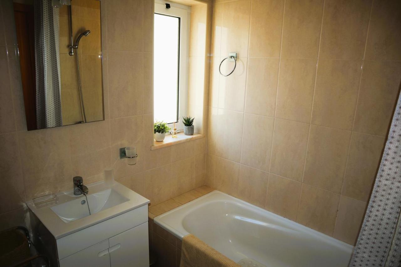 Apartamento Nathalie A 100M Da Praia 카르보에이루 외부 사진